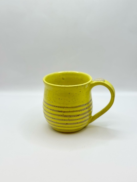 Kubek ceramiczny 300 ml żółty ul z pszczołą