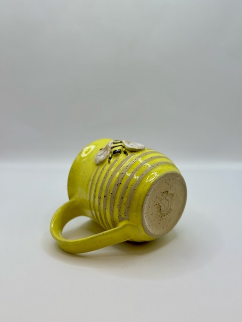 Kubek ceramiczny 300 ml żółty ul z pszczołą