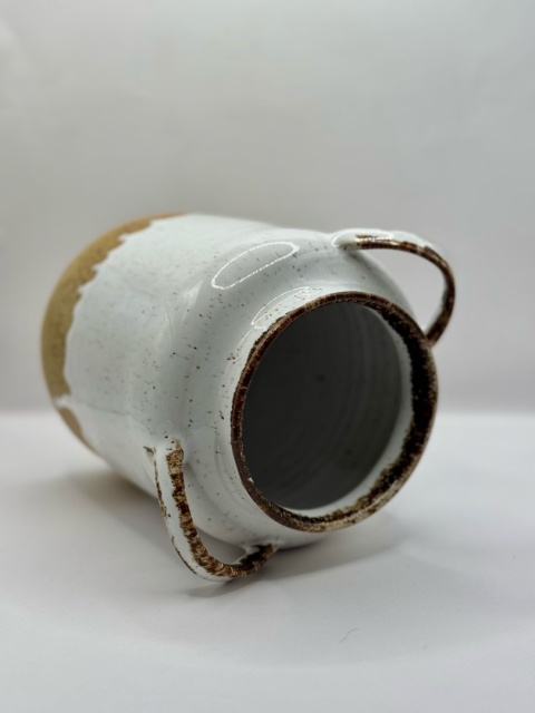 Wazon ceramiczny z uchami 16 cm biało-beżowy nakrapiany